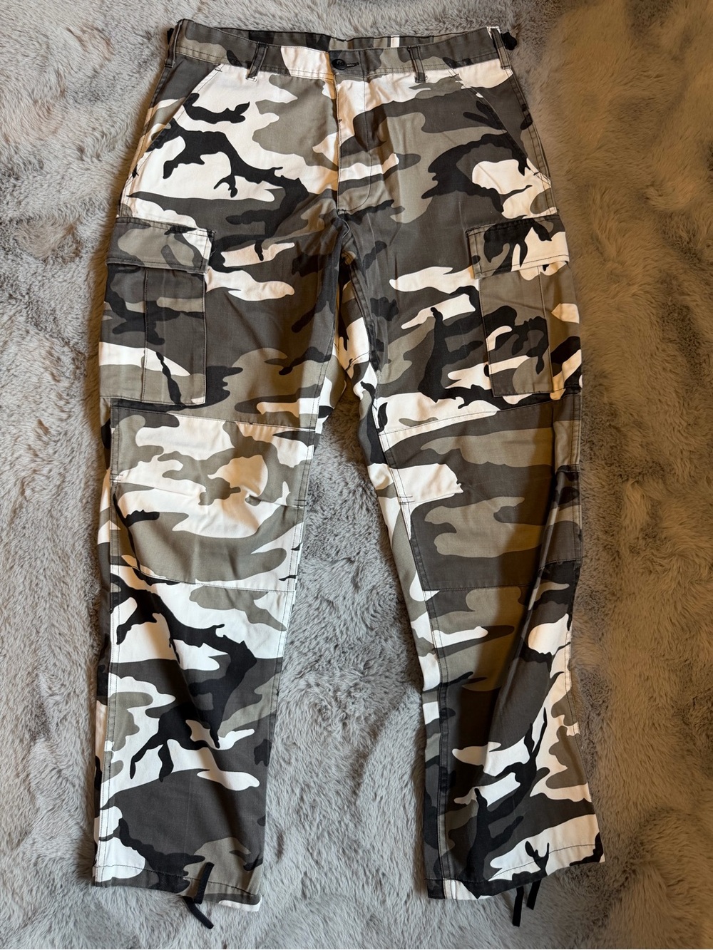 Men's Cargo Pants - Urban Camo